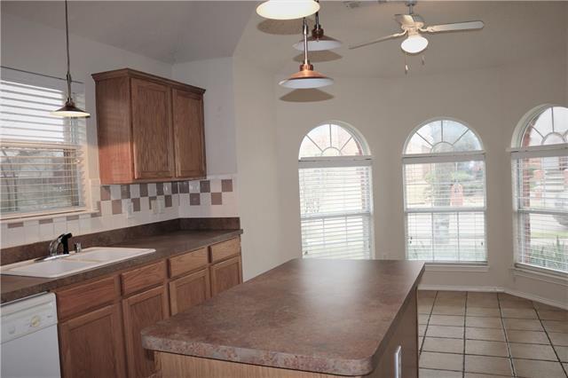 Building Photo - 5600 Vineyard Ln