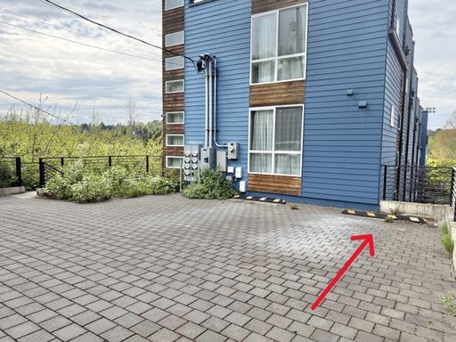 Building Photo - Upscale 3-level Modern Townhome in desired Delridge Neighborhood! Available Now!