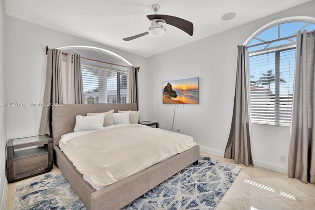 Building Photo - 4610 SW 178th Ave