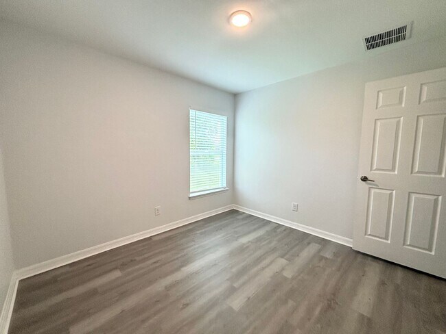 Building Photo - Have you ever wanted to live in a brand-ne...