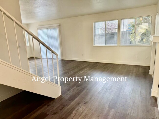 Building Photo - 7603 Delta Pointe Way