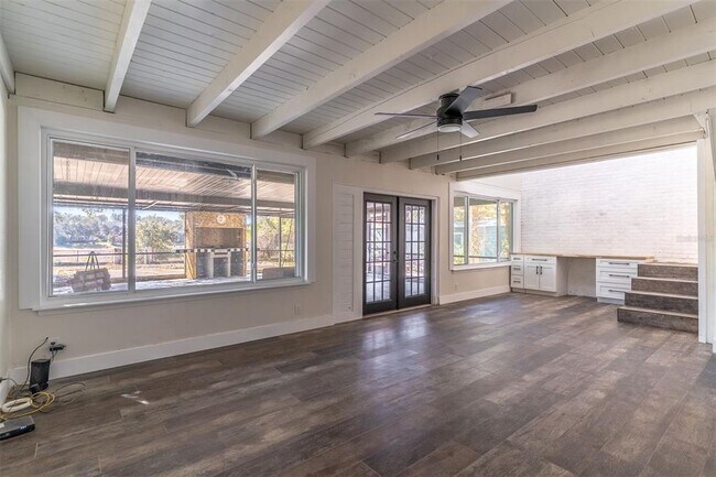 Building Photo - 16880 SE 63rd Ln