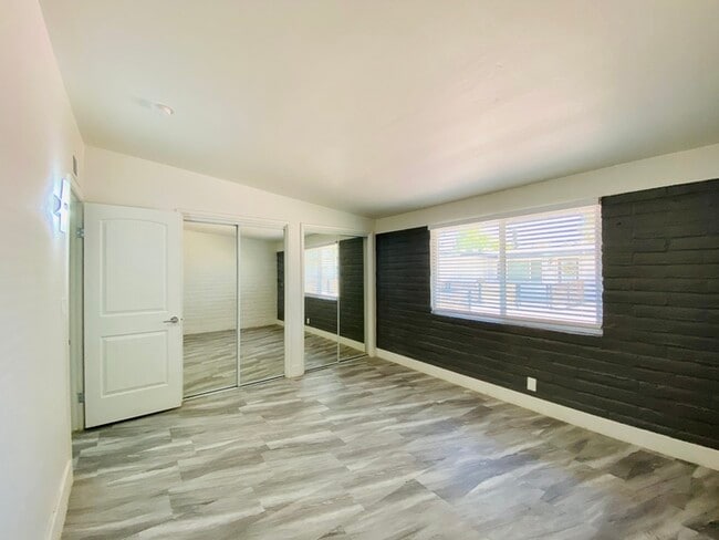 Building Photo - Modern living in this completely updated 2...