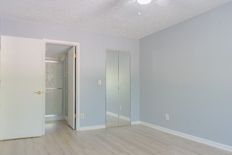 Building Photo - 8215 Sun Spring Cir