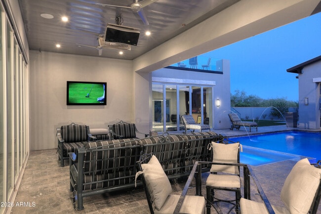 Building Photo - 9979 E Toms Thumb