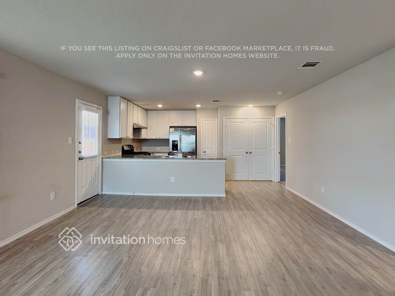 Building Photo - 10519 Varmus Dr