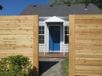 Building Photo - Cute One Bedroom Cottage