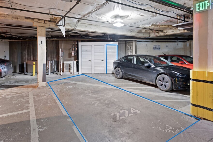 Building Photo - 1408 12th Ave