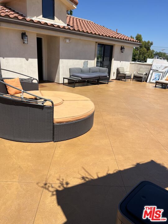Building Photo - 1146 Hacienda Pl