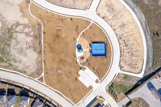 Building Photo - 8012 White Sulphur Rd