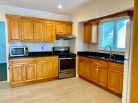 Building Photo - 21 Heldun St