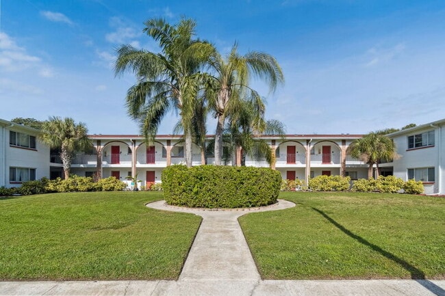 Building Photo - 4729 39th Ave N