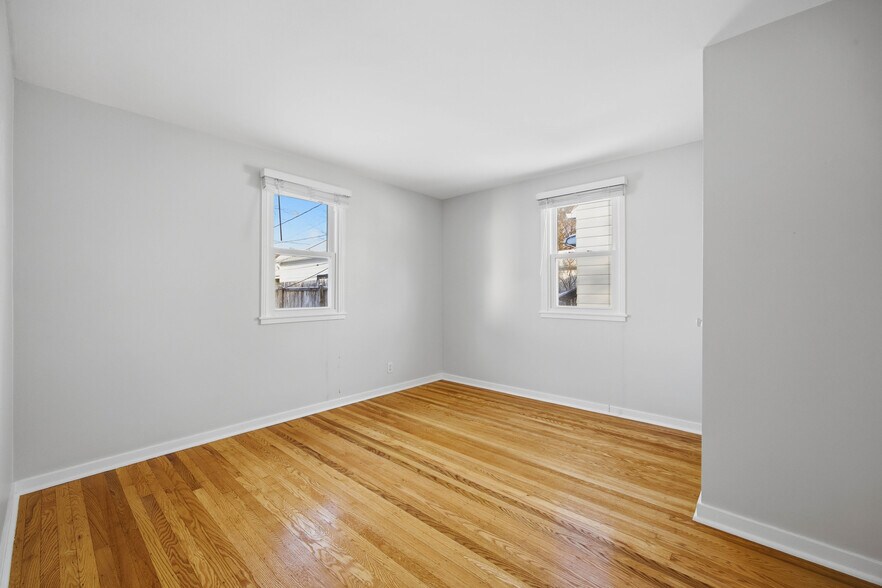 Building Photo - 470 Falstaff Rd