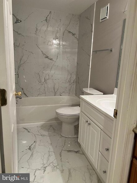 Building Photo - 11815 Limoux Pl