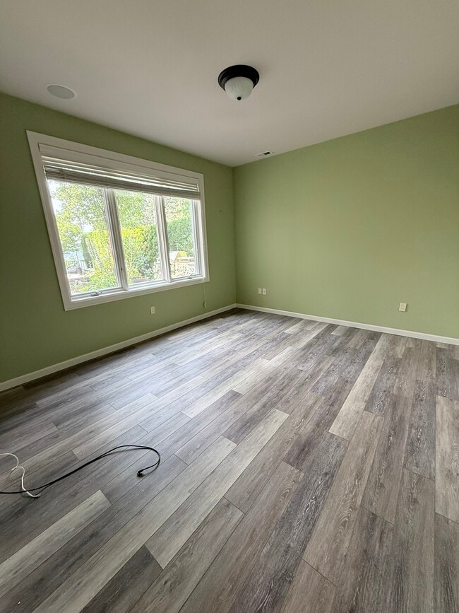 Building Photo - 2513 204th Terrace NE