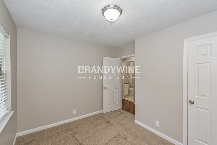 Building Photo - 241 E Morris Dr