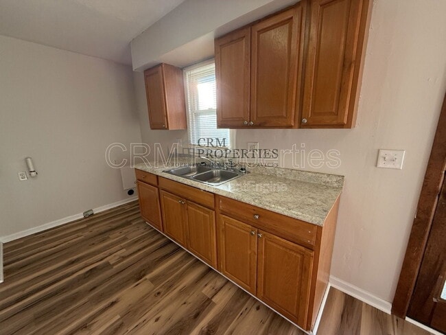 Building Photo - 5115 Arrowhead Blvd