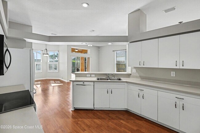 Building Photo - 8056 Bracken Ln