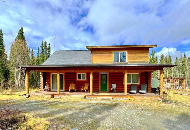 Primary Photo - CHARMING LOG HOME!