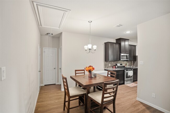 Building Photo - 1317 Clear Cedar Ct