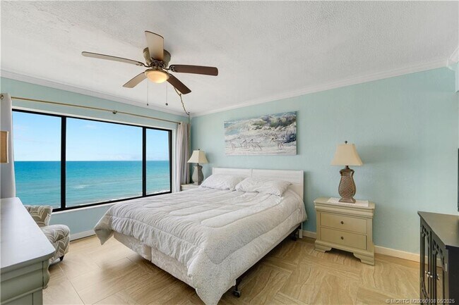 Building Photo - 10310 S Ocean Dr