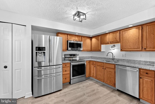 Building Photo - 14129 Honey Hill Ct