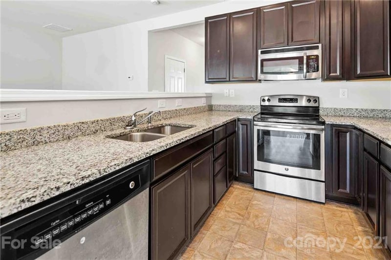 Building Photo - 10353 Bunclody Dr