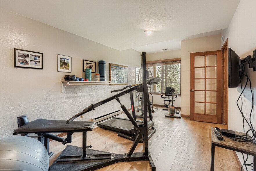 Building Photo - 776 Chimney Creek Dr