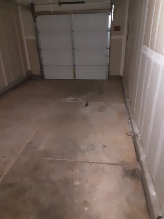 Building Photo - 154 Amberidge Dr