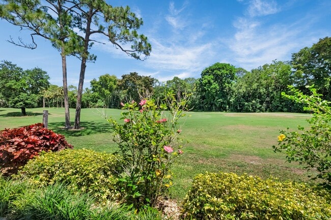Building Photo - 21922 Cypress Dr