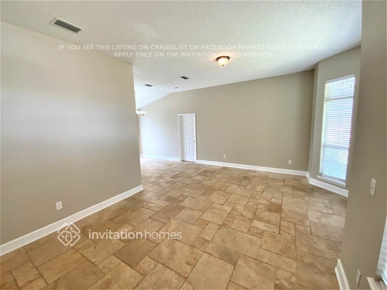Building Photo - 12775 Dunns View Dr