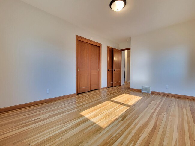 Building Photo - 1111 1st Ave SE