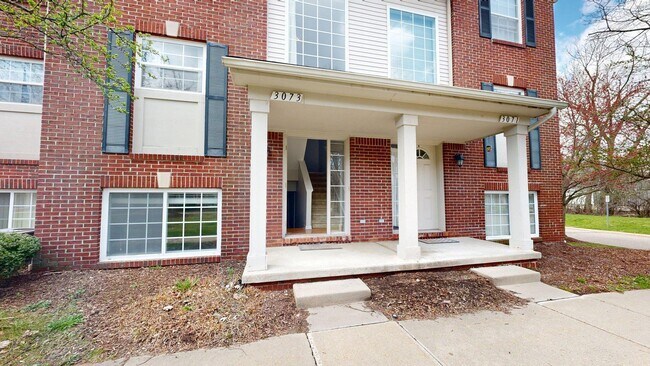 Building Photo - 3073 Promenade Cir