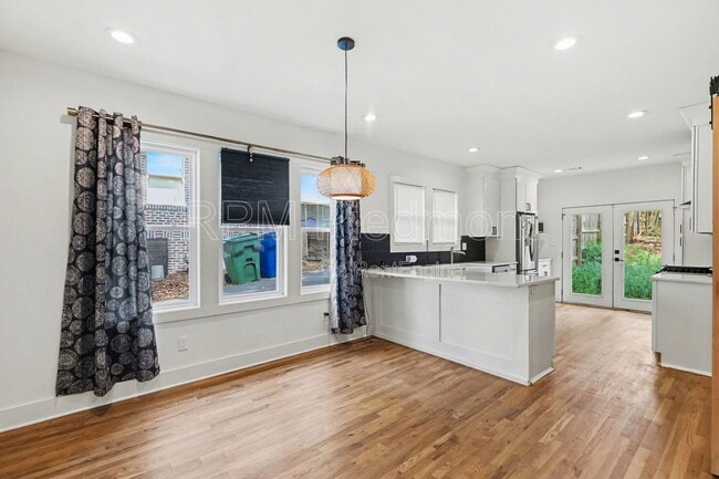 Building Photo - 1326 Blvd Lorraine SW