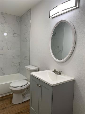 Building Photo - 3901 Bois D Arc St