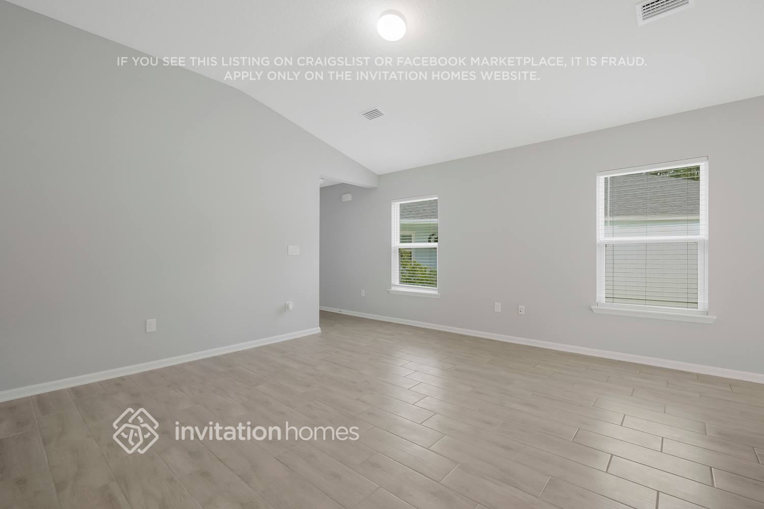 Building Photo - 207 Santorini Ct