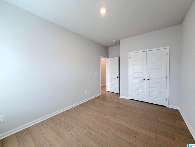 Building Photo - 4602 Hampton Glen Circle SE