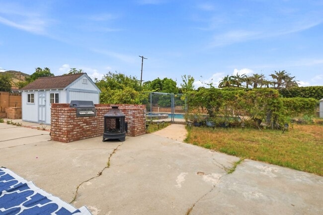 Building Photo - 3448 Big Springs Ave