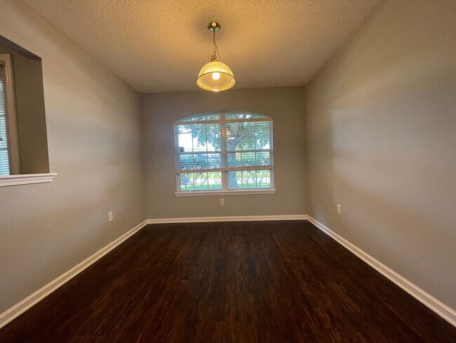 Building Photo - 9374 Daniel's Mill Dr
