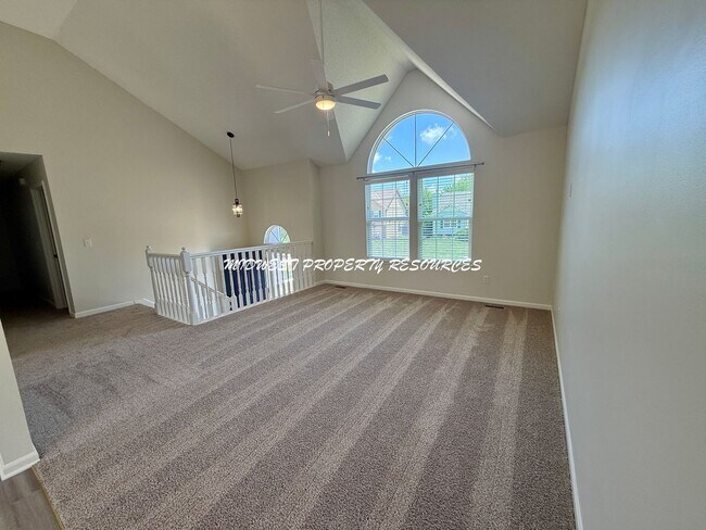 Building Photo - Beautifully Updated 3 Bed, 2 Bath Split-Level Home with Finished Basement