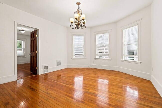 Building Photo - 15 Fairmount St