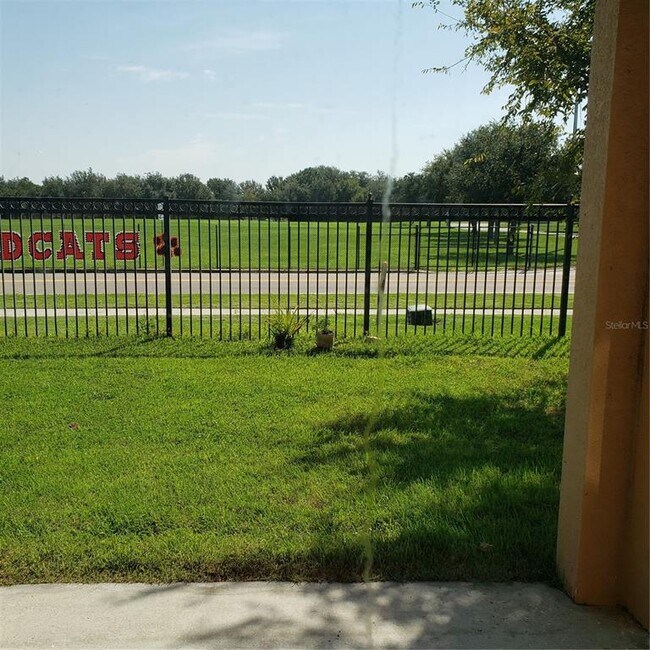 Building Photo - 2020 Leather Fern Dr