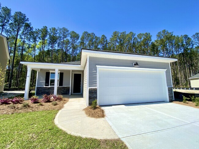 Building Photo - Four Bedroom Home in The Lakes at New Rive...