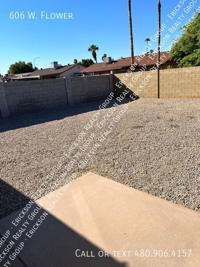 Building Photo - 606 W. Flower-