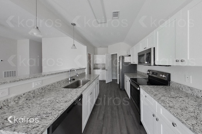 Building Photo - 814 Heather Dr