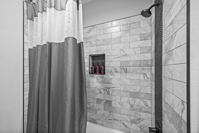 Building Photo - 7422 Mount St