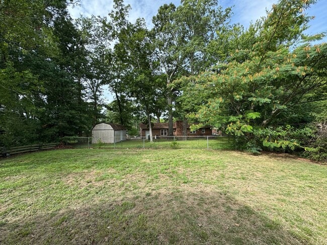 Building Photo - 5961 Chinas Ct