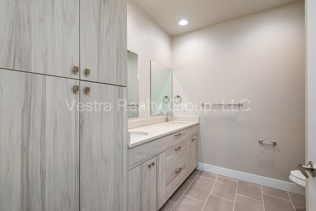 Building Photo - 4743 E Iliff Ave