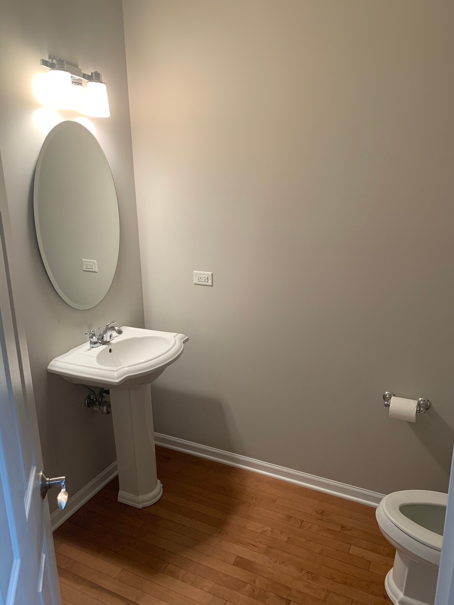 1st floor powder room off entryway - 281 Hickory Lane