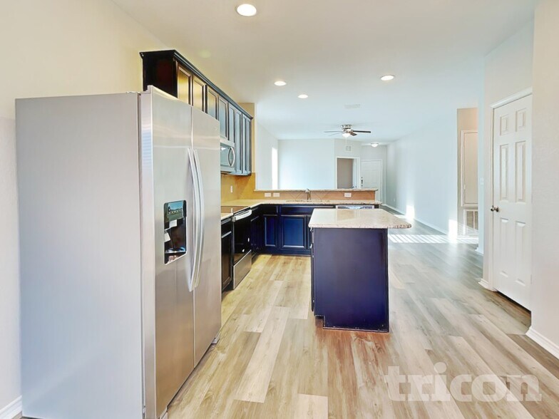 Building Photo - 6615 Port Elizabeth